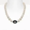 Man. Colier Loelia Large Pearl Man. Colier Loelia Large Pearl